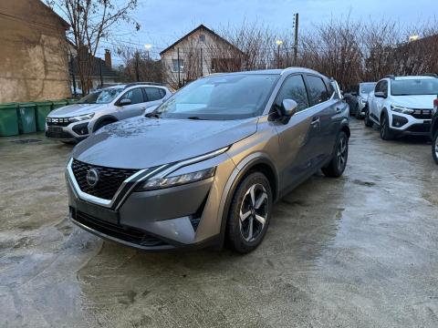 NISSAN QUASHQAI  AVEC TOIT  EXPORT ALGERIE 