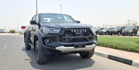 TOYOTA HILUX INVINCIBLE